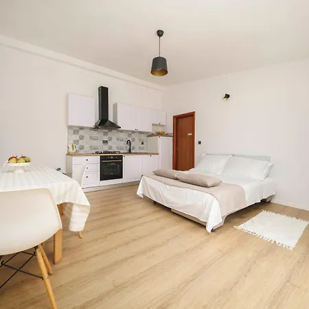 Apartment Vitis - Centre - Free Parking Vodice