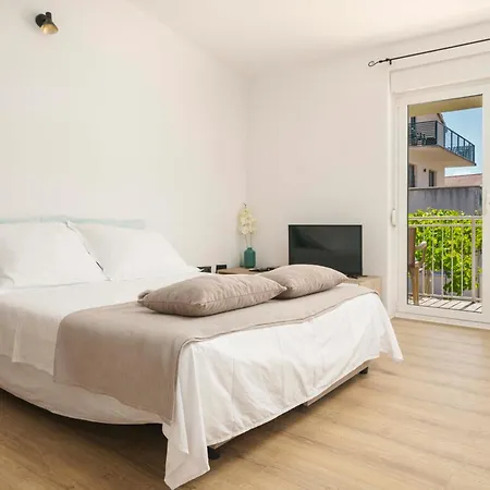 Vitis - Centre - Free Parking Appartamento