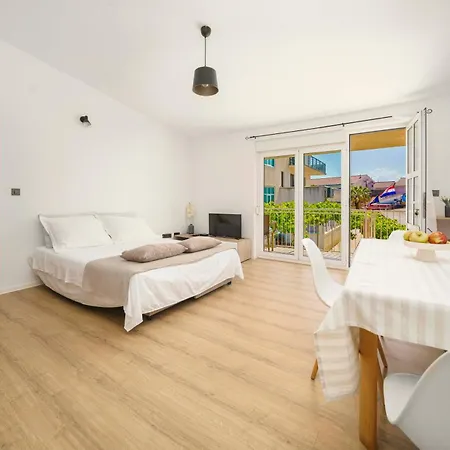 Vitis - Centre - Free Parking Appartamento