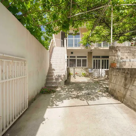 Vitis - Centre - Free Parking