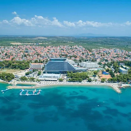 Vitis - Centre - Free Parking Apartment