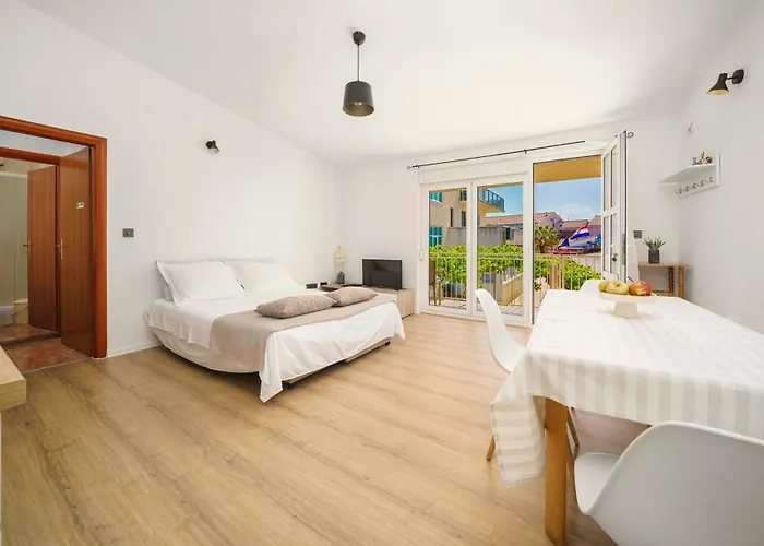 Vitis - Centre - Free Parking Apartmán