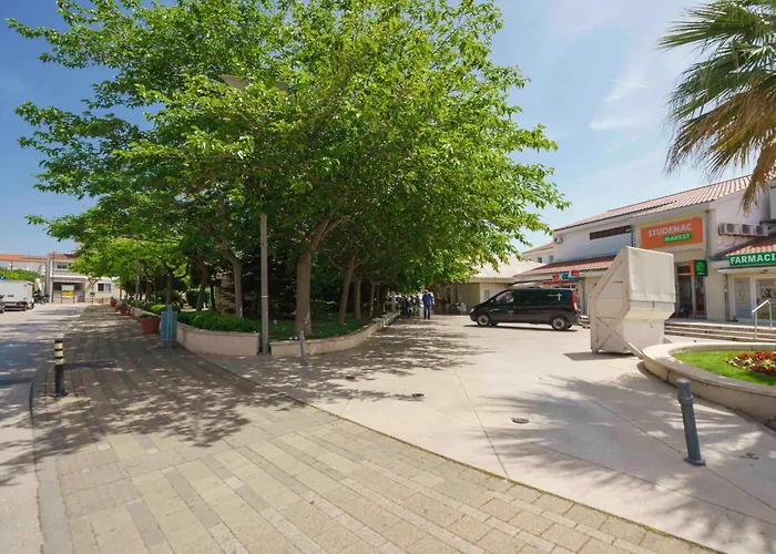 Vitis - Centre - Free Parking Vodice